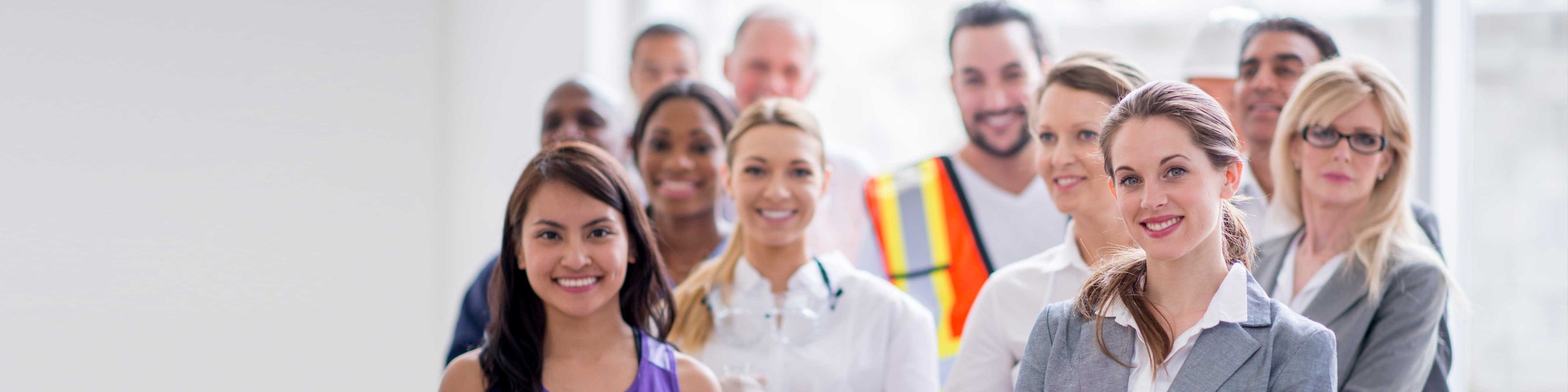 berufe-studie-menschen-gruppe-laecheln